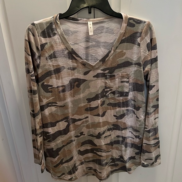 MTS Camo Long Sleeve Shirt Size S - Picture 1 of 2